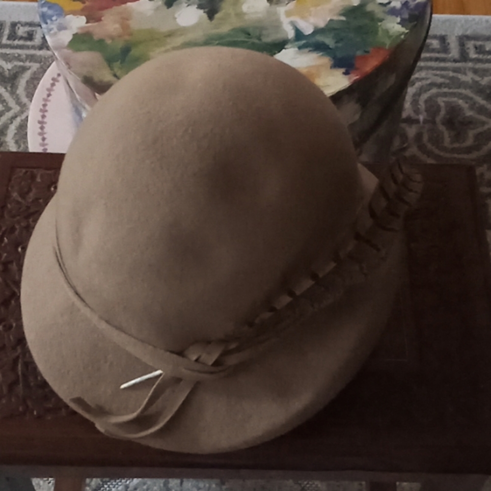 Tan wool hat